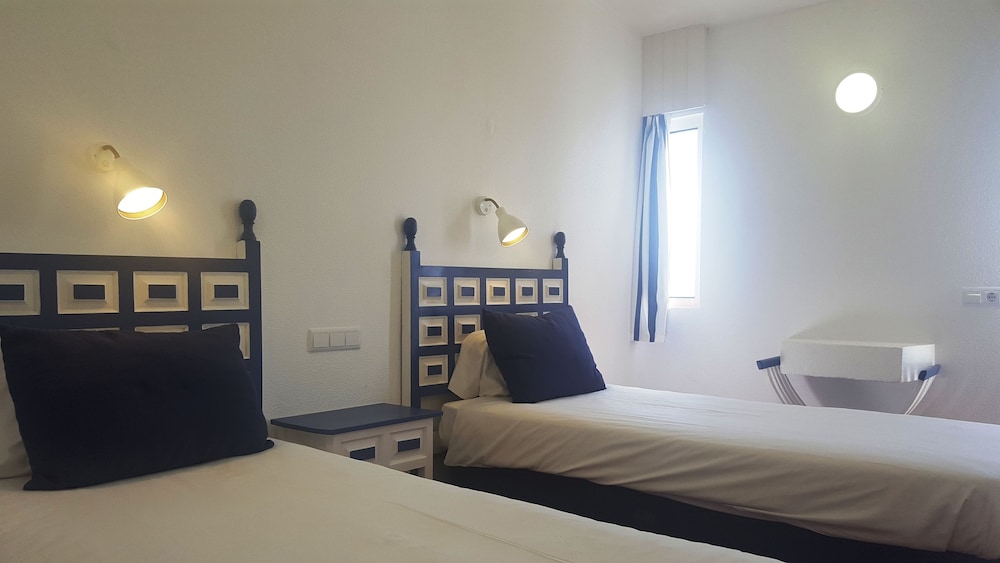 Apartamentos Soldoiro — Hotel rooms in Albufeira, Faro