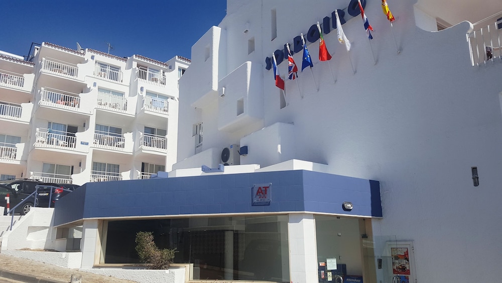 Apartamentos Soldoiro — Hotel building in Albufeira, Faro