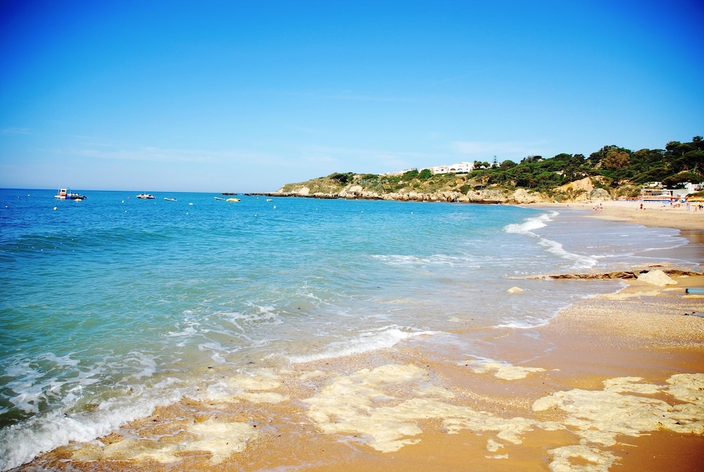 Apartamentos Soldoiro — Beach in Albufeira, Faro