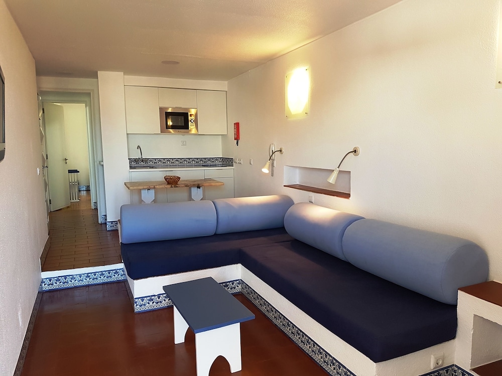 Apartamentos Soldoiro — Hotel rooms in Albufeira, Faro