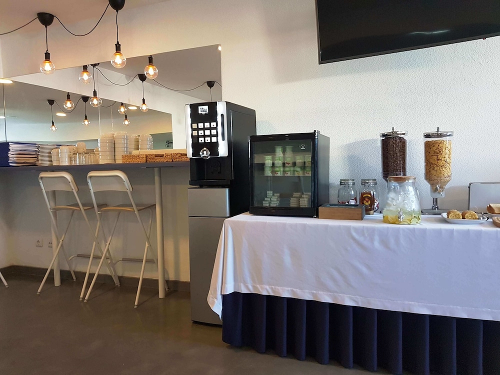 Apartamentos Soldoiro — Restaurant & bars in Albufeira, Faro