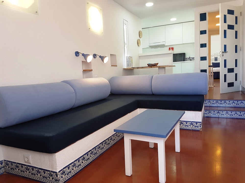 Apartamentos Soldoiro — Hotel rooms in Albufeira, Faro