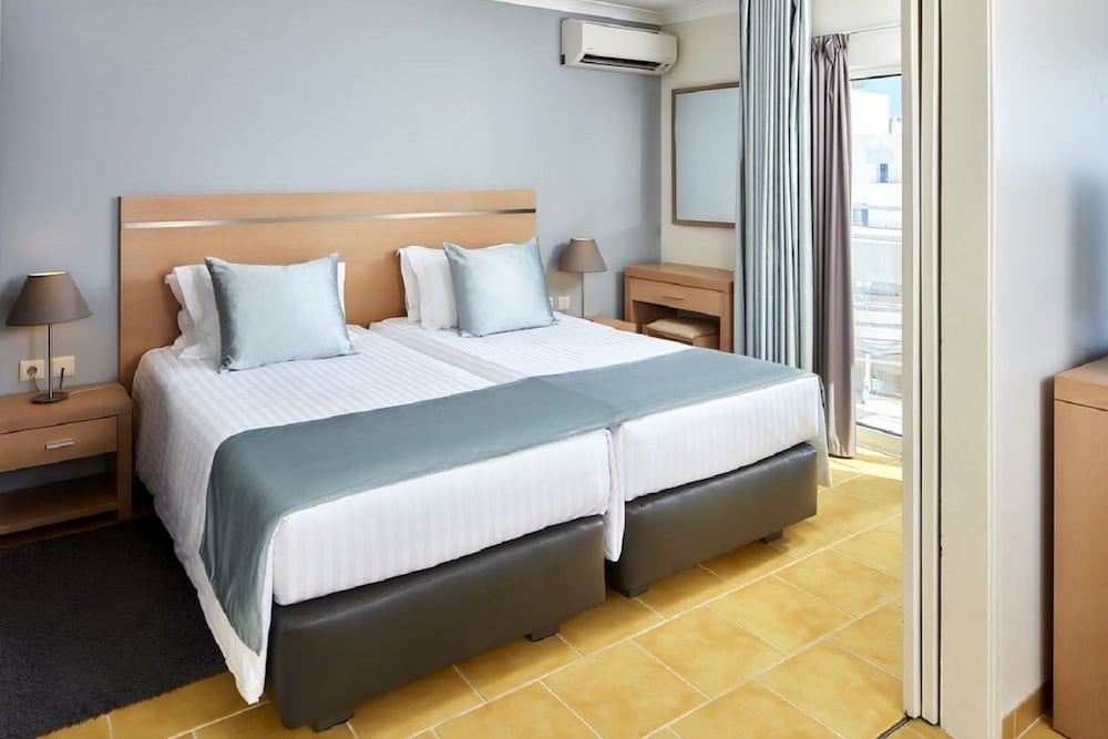 Santa Eulalia Hotel Apartamento & Spa — Hotel rooms in Albufeira, Faro