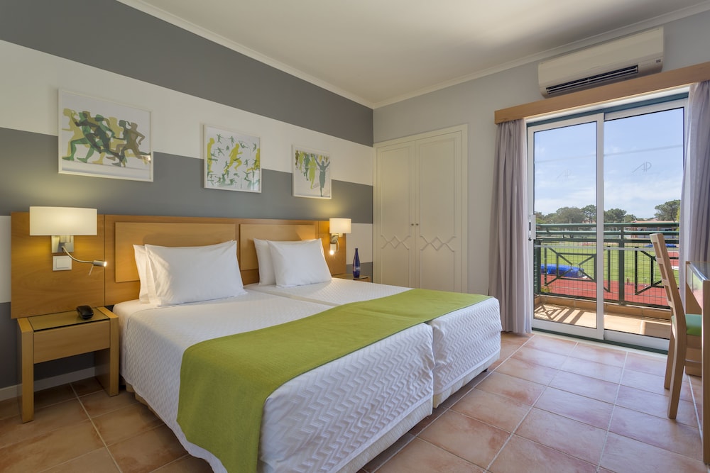 AP Victoria Sports & Beach — Hotel rooms in Albufeira, Faro