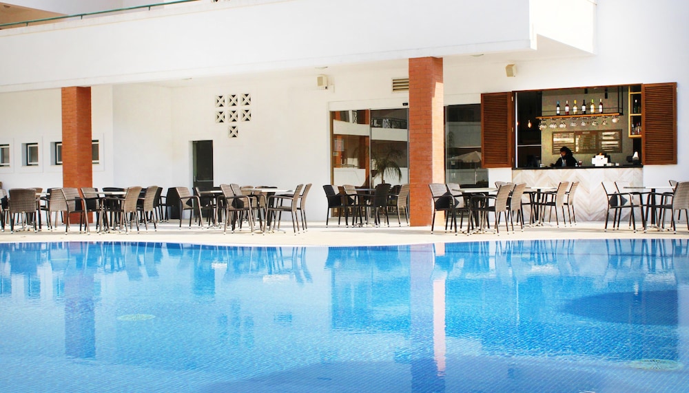 AP Victoria Sports & Beach — Restaurant & bars in Albufeira, Faro