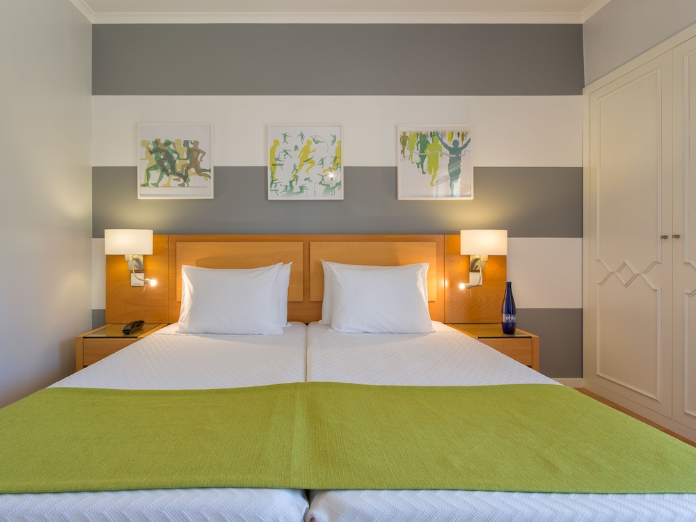 AP Victoria Sports & Beach — Hotel rooms in Albufeira, Faro