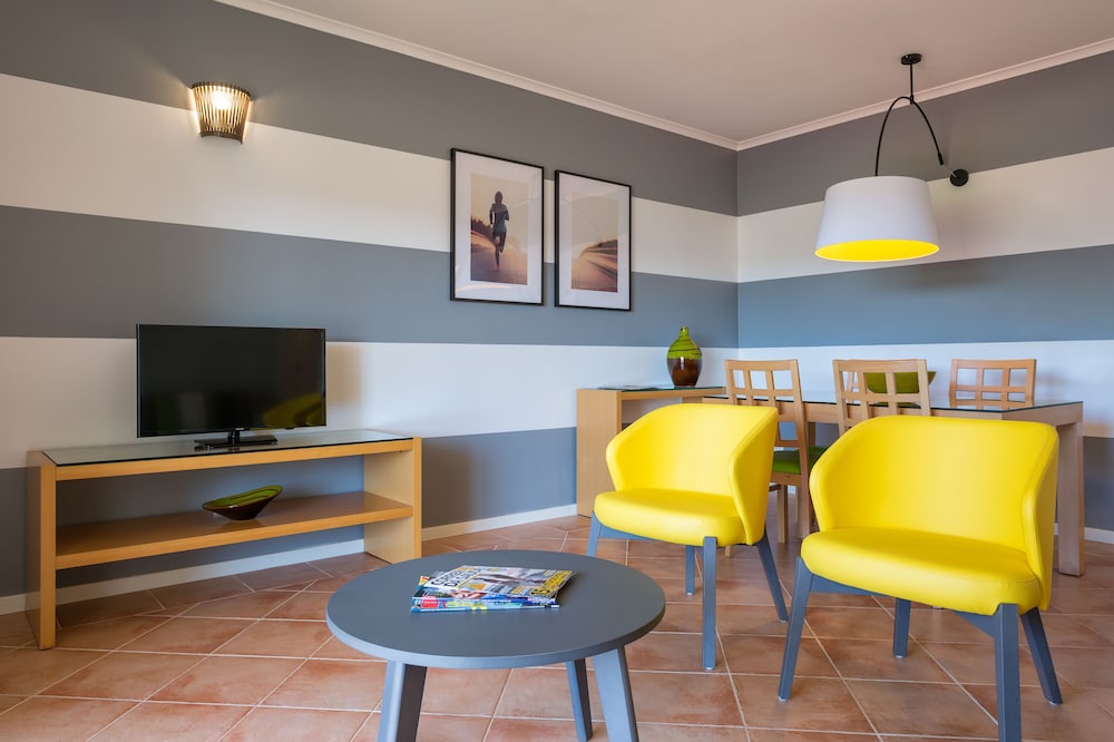 AP Victoria Sports & Beach — Hotel rooms in Albufeira, Faro