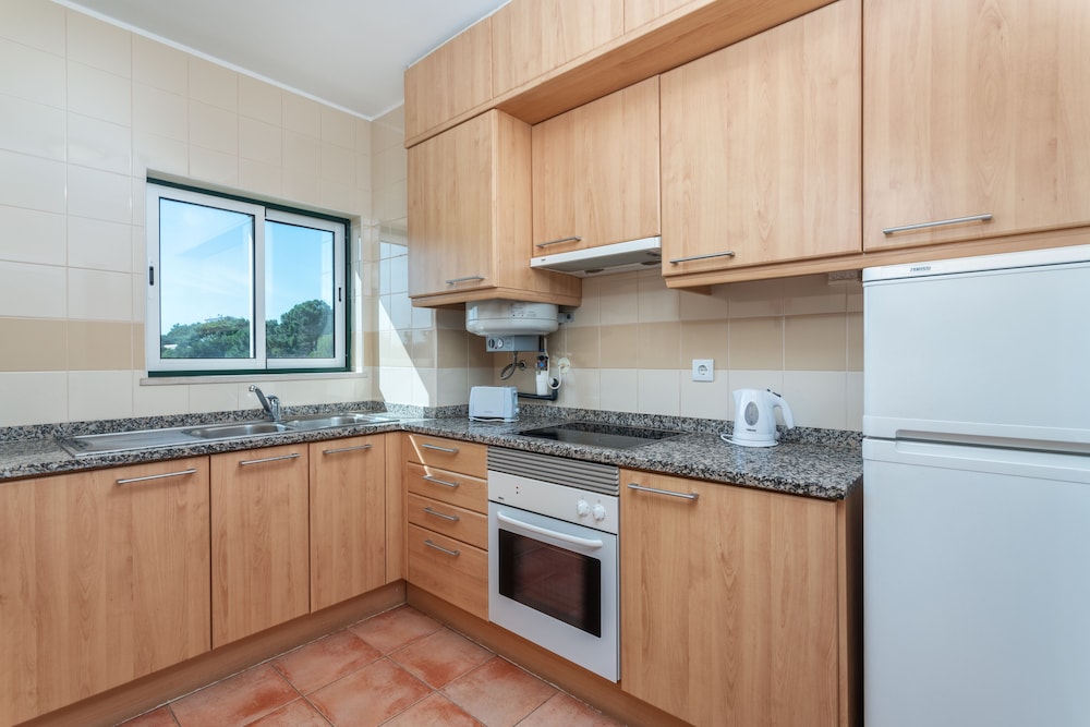 AP Victoria Sports & Beach — Hotel rooms in Albufeira, Faro