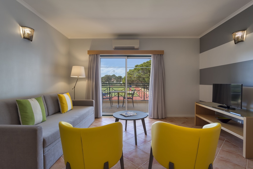 AP Victoria Sports & Beach — Hotel rooms in Albufeira, Faro