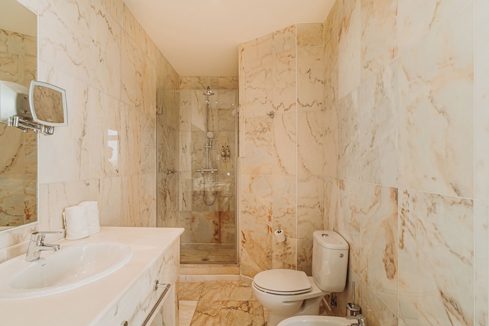 Velamar Boutique Hotel - Adults Friendly — Hotel rooms in Albufeira, Faro