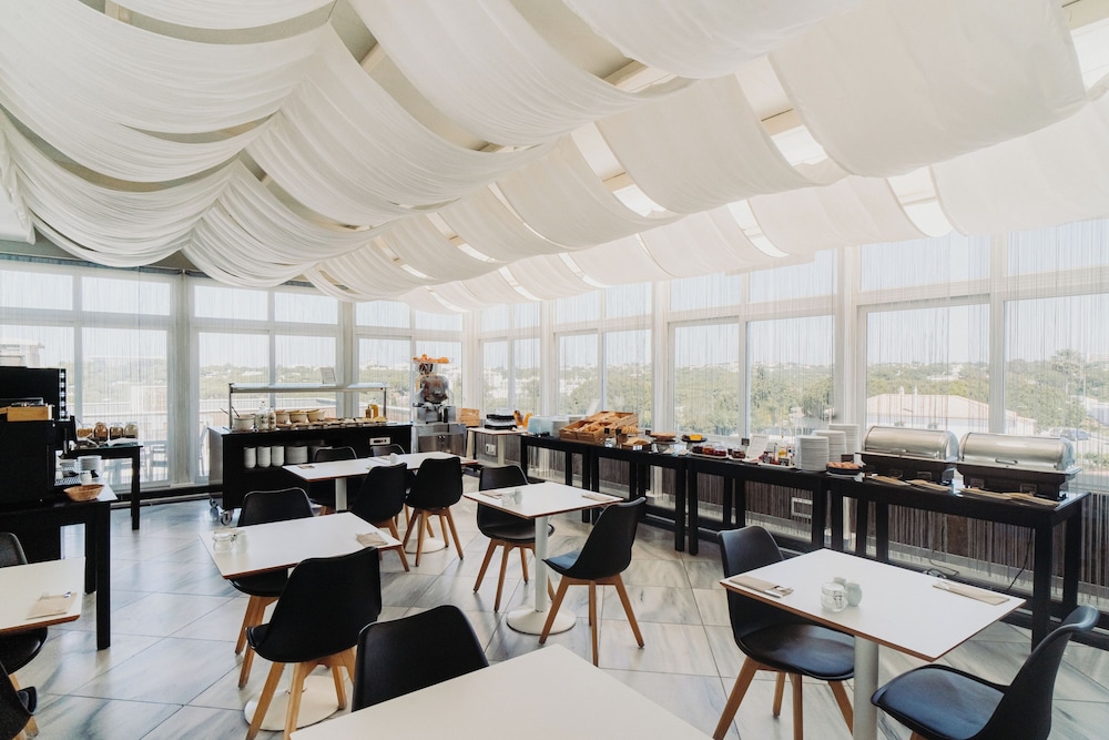 Velamar Boutique Hotel - Adults Friendly — Restaurant & bars in Albufeira, Faro