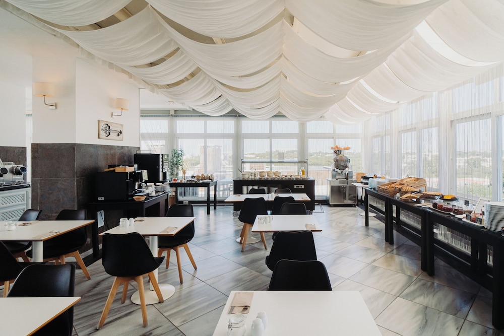 Velamar Boutique Hotel - Adults Friendly — Restaurant & bars in Albufeira, Faro