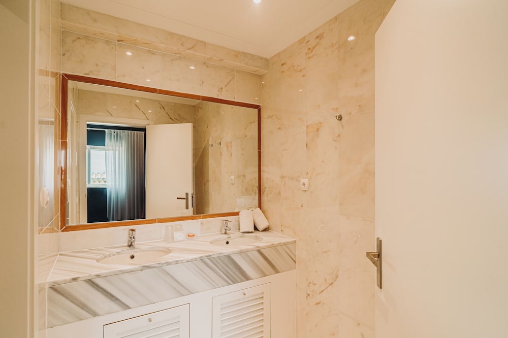 Velamar Boutique Hotel - Adults Friendly — Hotel rooms in Albufeira, Faro