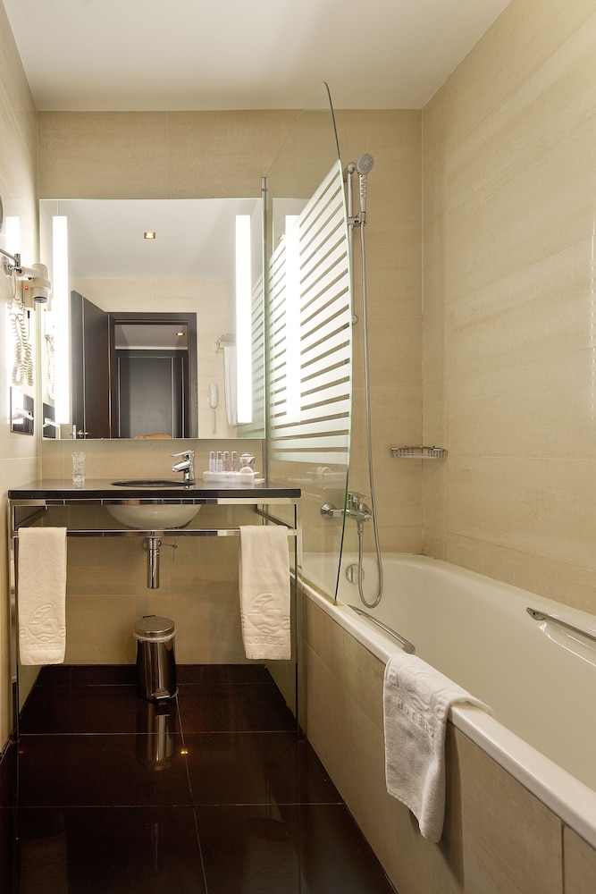 Vila Gale Collection Praia Hotel — Hotel rooms in Albufeira, Faro