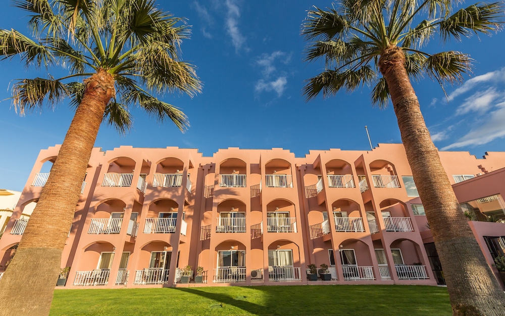 Vila Gale Collection Praia Hotel — Hotel building in Albufeira, Faro