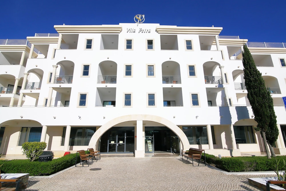Vila Petra — Hotel building in Albufeira, Faro