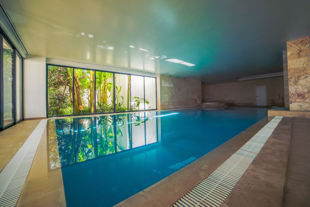Vila Petra — Swimming pool in Albufeira, Faro