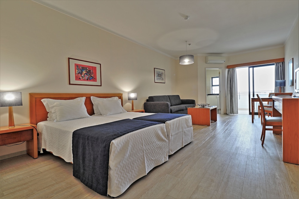 Vila Petra — Hotel rooms in Albufeira, Faro