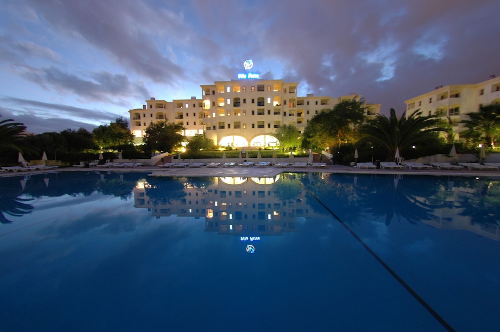 Vila Petra — Hotel building in Albufeira, Faro