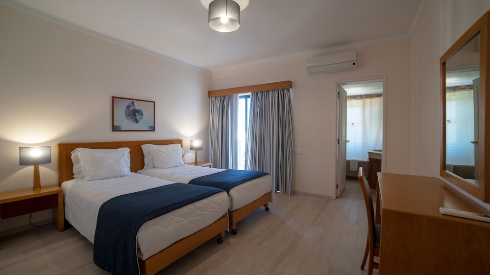 Vila Petra — Hotel rooms in Albufeira, Faro