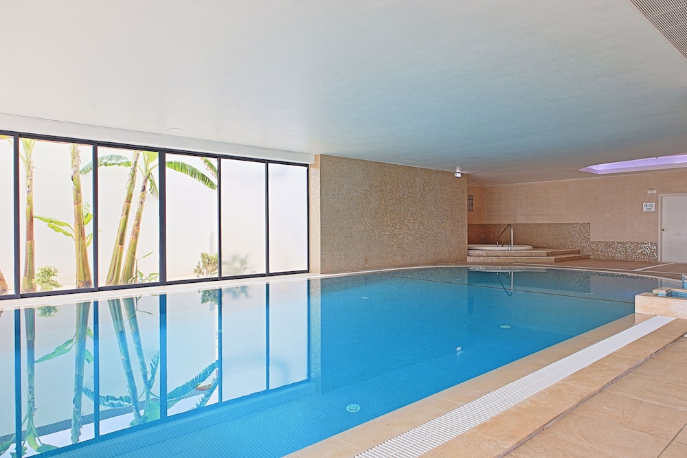 Vila Petra — Swimming pool in Albufeira, Faro