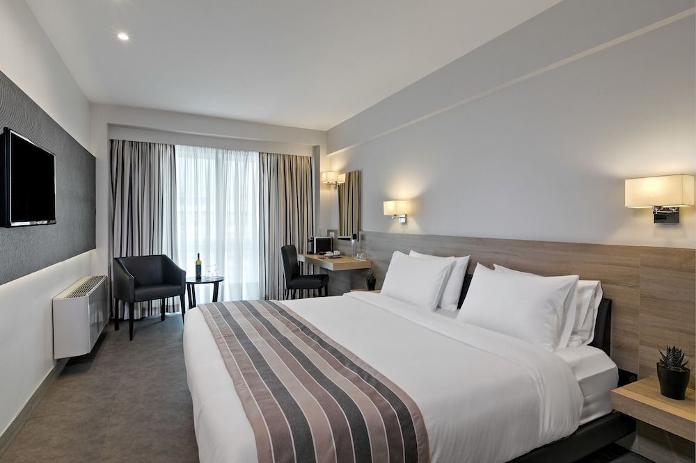 The Stanley — Hotel rooms in Athens, Attica