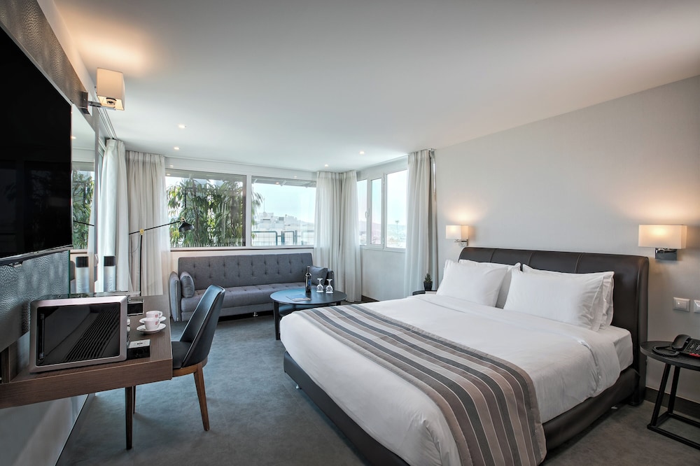 The Stanley — Hotel rooms in Athens, Attica