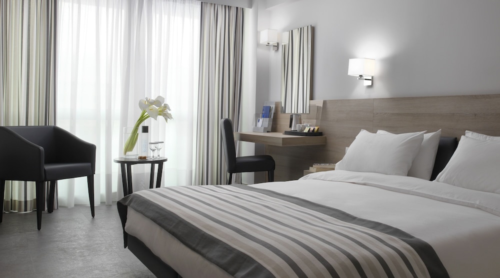 The Stanley — Hotel rooms in Athens, Attica