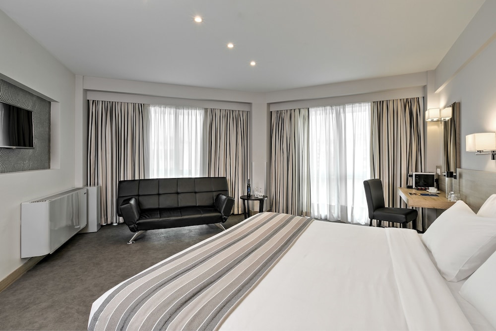 The Stanley — Hotel rooms in Athens, Attica