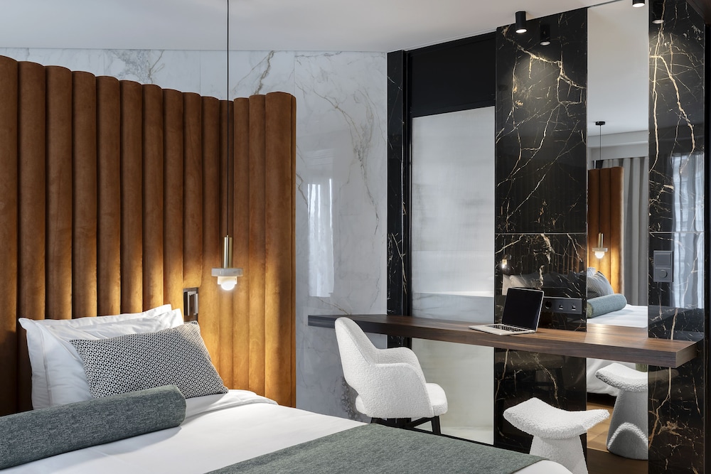 The Stanley — Hotel rooms in Athens, Attica