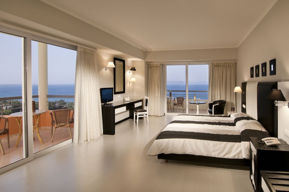Kipriotis Panorama Hotel & Suites by Anayia All Inclusive Resorts — Hotel rooms in Psalidi, South Aegean
