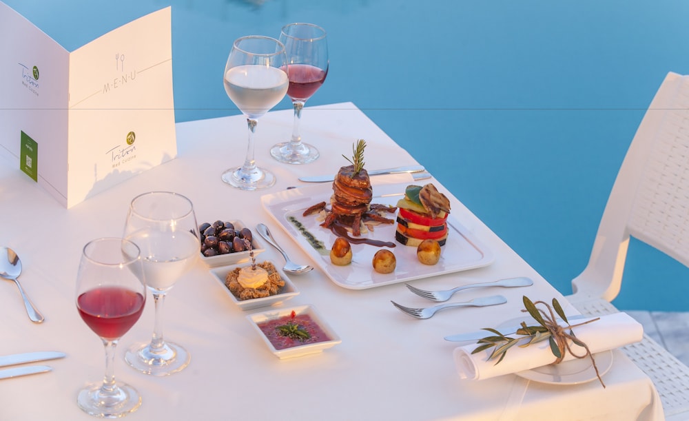 Kipriotis Panorama Hotel & Suites by Anayia All Inclusive Resorts — Restaurant & bars in Psalidi, South Aegean