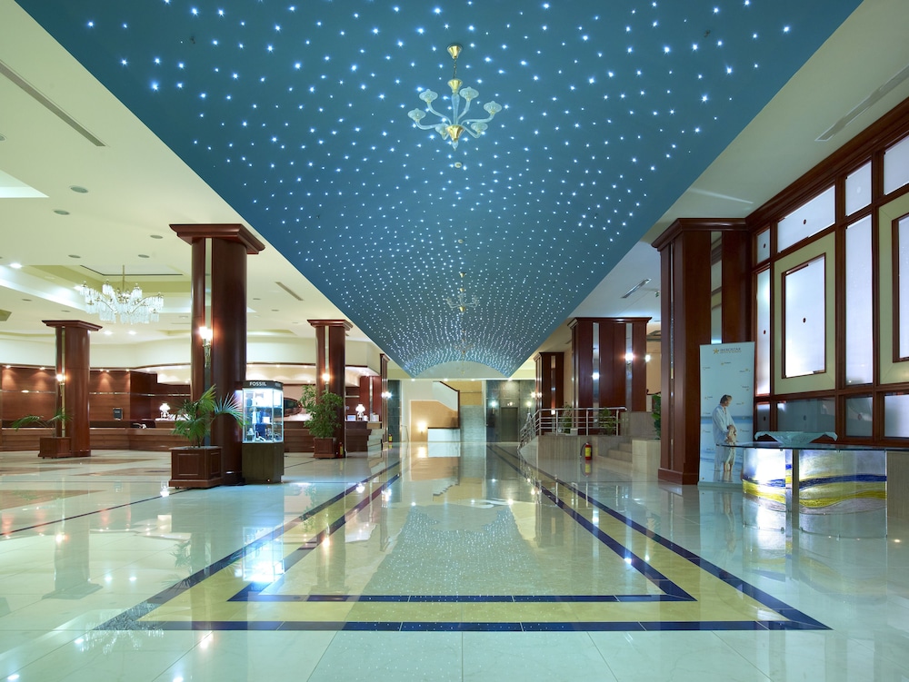 Kipriotis Panorama Hotel & Suites by Anayia All Inclusive Resorts — Hotel building in Psalidi, South Aegean