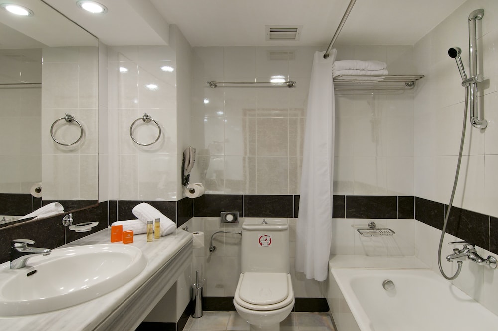 Kipriotis Panorama Hotel & Suites by Anayia All Inclusive Resorts — Hotel rooms in Psalidi, South Aegean