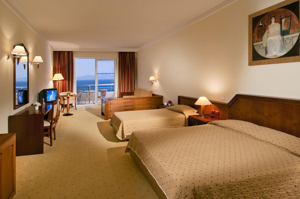 Kipriotis Panorama Hotel & Suites by Anayia All Inclusive Resorts — Hotel rooms in Psalidi, South Aegean