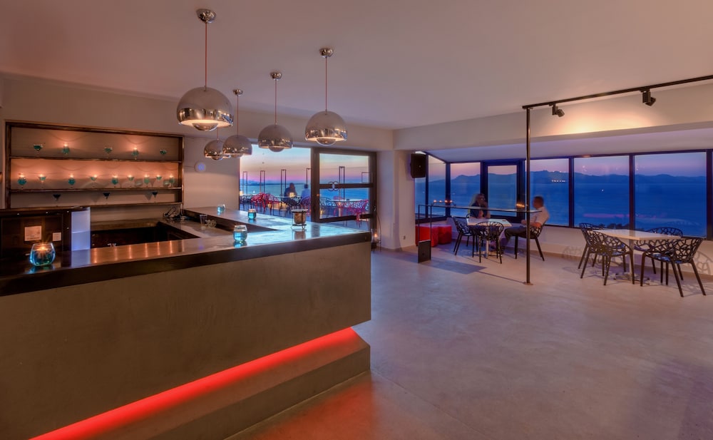 Kipriotis Panorama Hotel & Suites by Anayia All Inclusive Resorts — Restaurant & bars in Psalidi, South Aegean