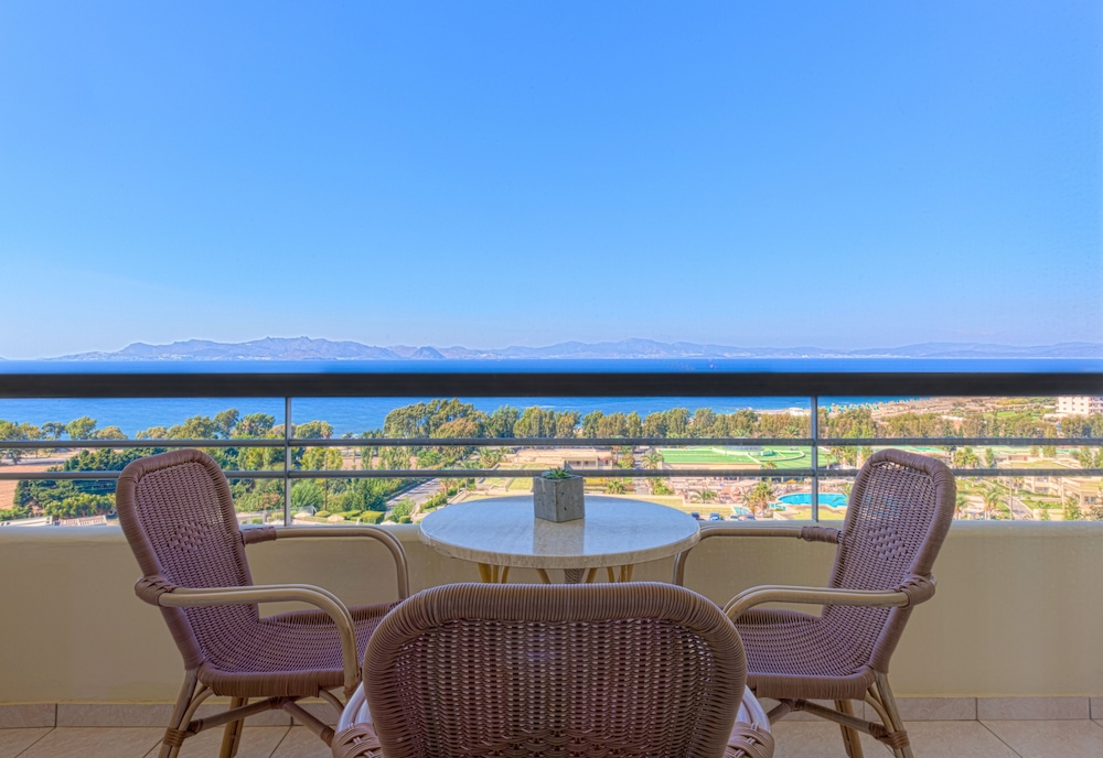 Kipriotis Panorama Hotel & Suites by Anayia All Inclusive Resorts — Hotel rooms in Psalidi, South Aegean