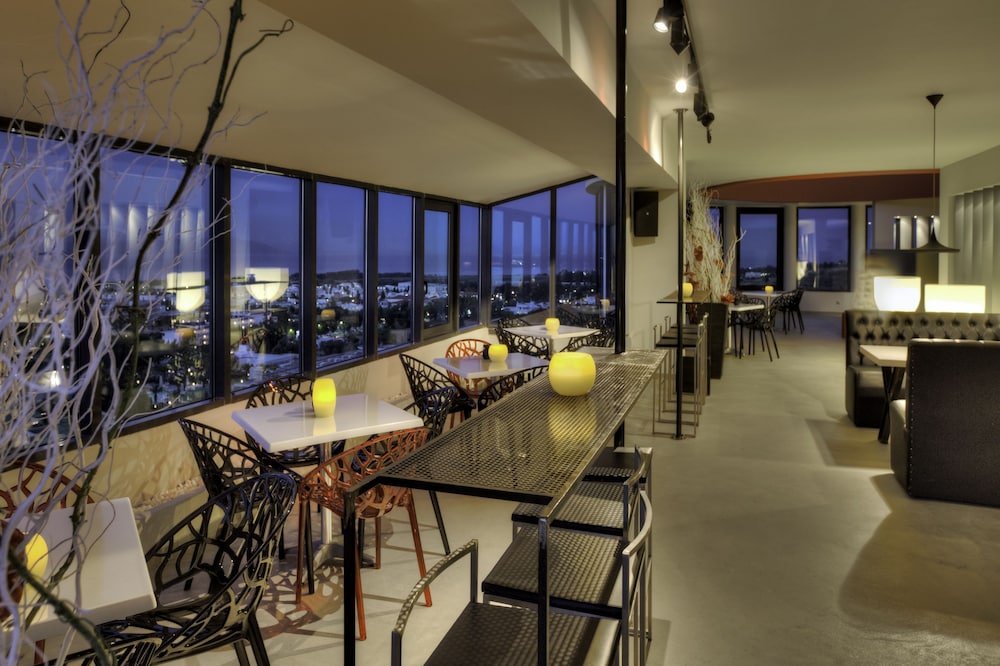 Kipriotis Panorama Hotel & Suites by Anayia All Inclusive Resorts — Restaurant & bars in Psalidi, South Aegean