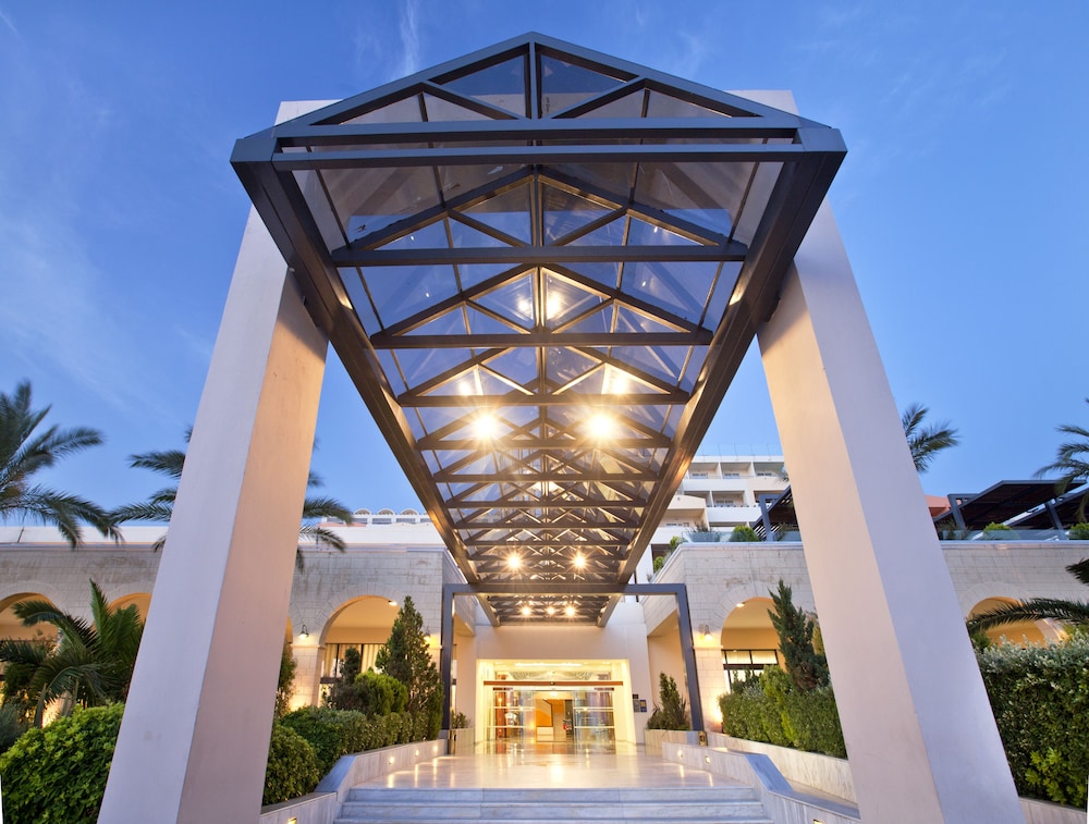 Kipriotis Panorama Hotel & Suites by Anayia All Inclusive Resorts — Hotel building in Psalidi, South Aegean