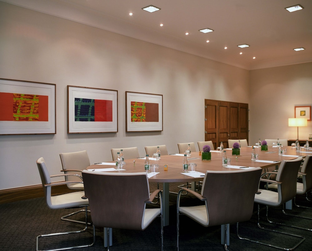 Herbert Park Hotel — Hotel building in Dublin, Dublin City