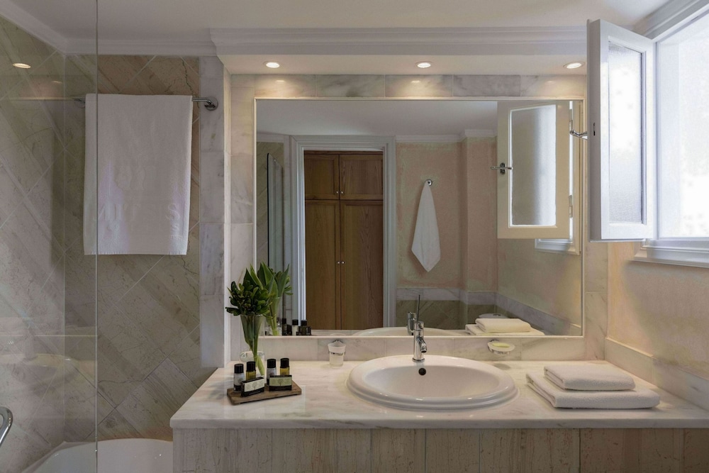 Mitsis Ramira — Hotel rooms in Psalidi, South Aegean