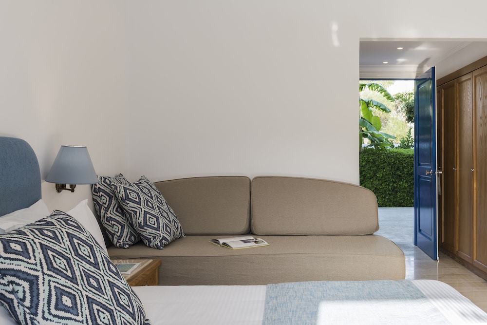 Mitsis Ramira — Hotel rooms in Psalidi, South Aegean