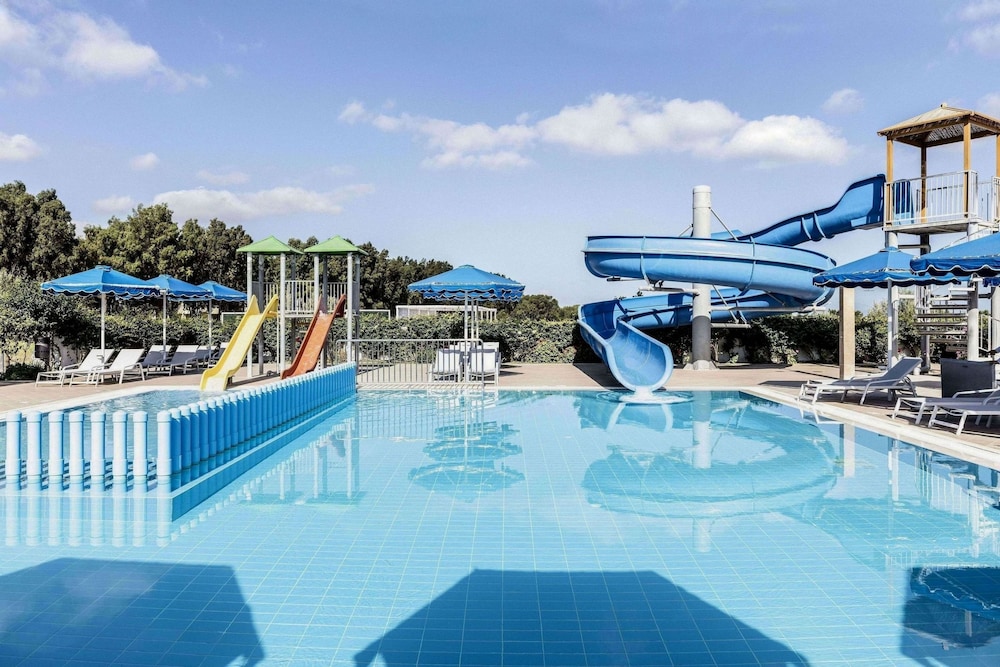 Mitsis Ramira — Swimming pool in Psalidi, South Aegean