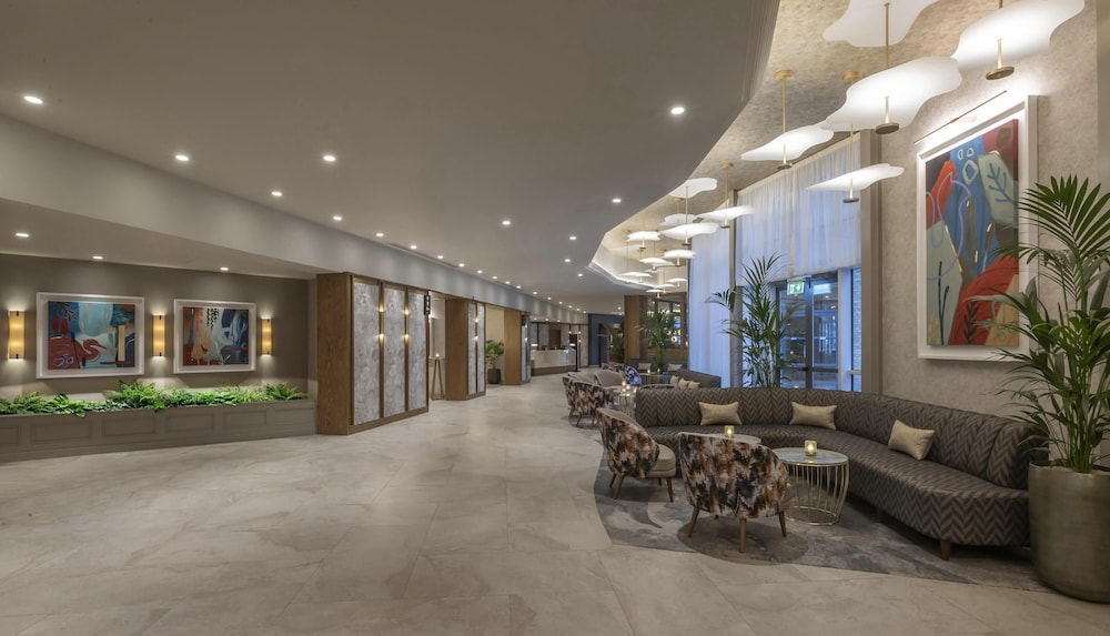 Hilton Dublin — Hotel building in Dublin, Dublin City
