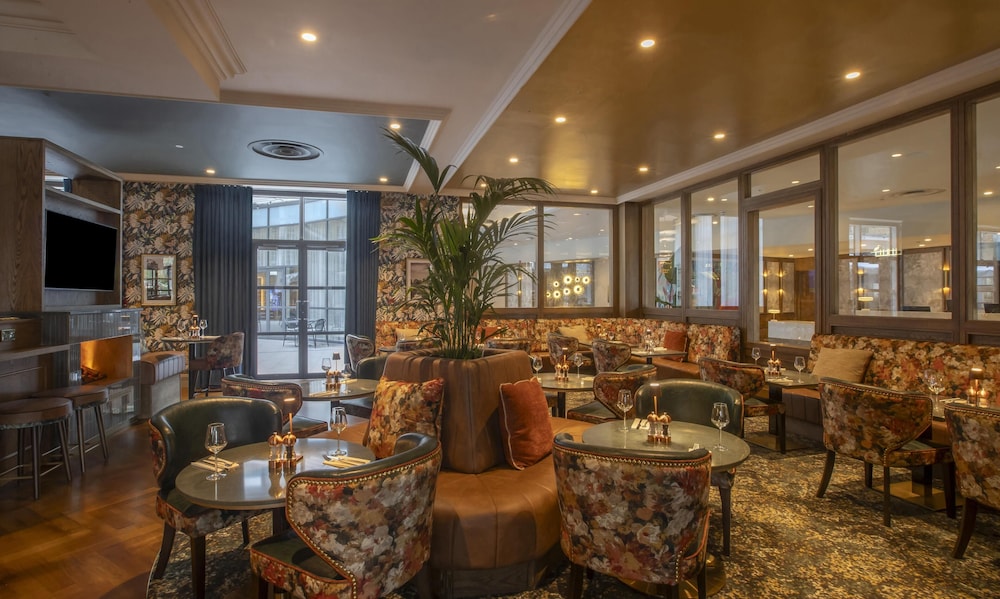 Hilton Dublin — Restaurant & bars in Dublin, Dublin City