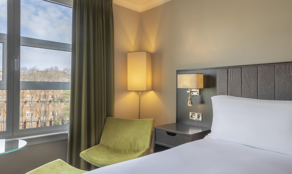 Hilton Dublin — Hotel rooms in Dublin, Dublin City