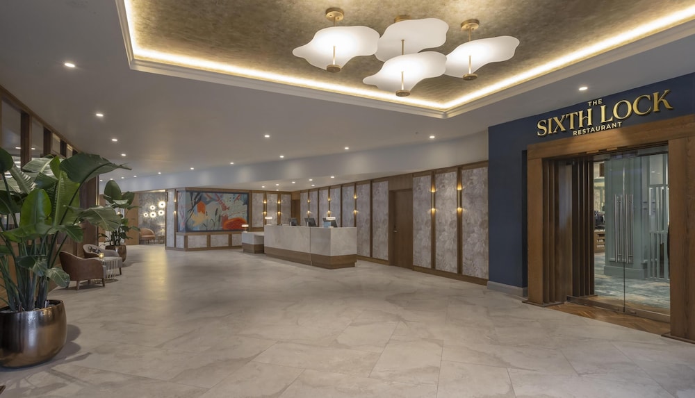Hilton Dublin — Hotel building in Dublin, Dublin City