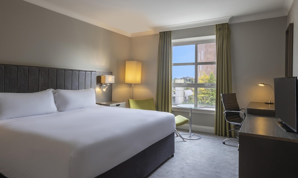 Hilton Dublin — Hotel rooms in Dublin, Dublin City