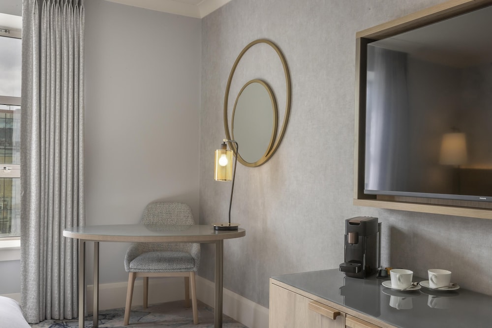 Hilton Dublin — Hotel rooms in Dublin, Dublin City