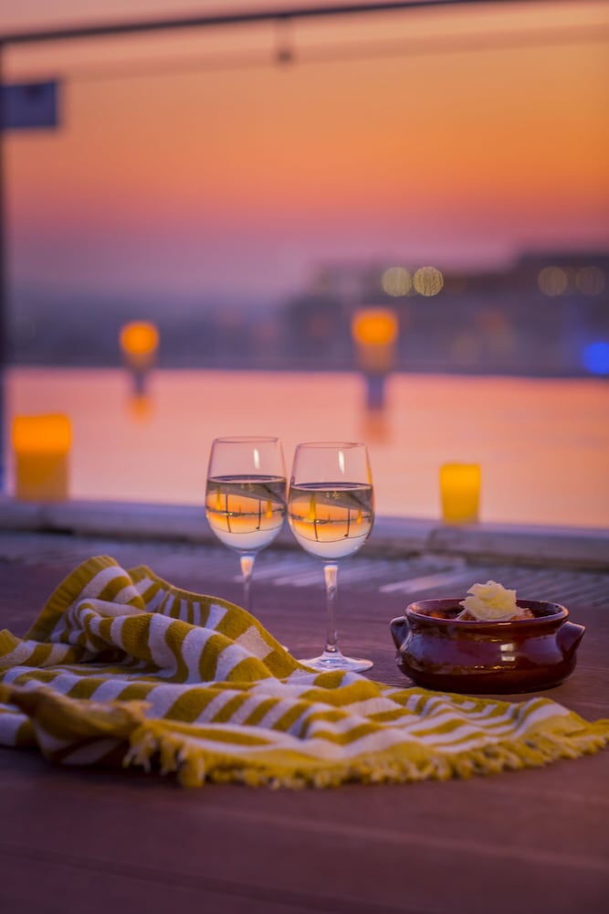 Novus City Hotel — Restaurant & bars in Athens, Attica